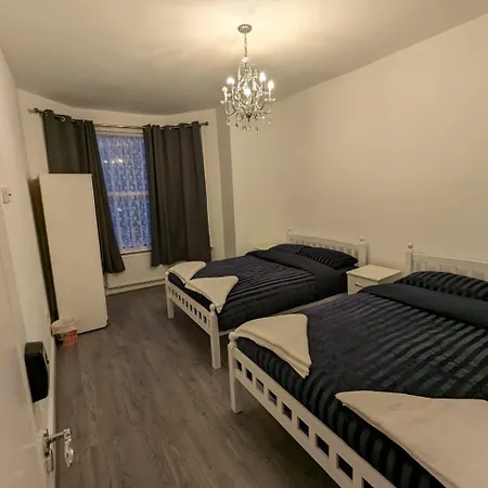 Rayan'S Lodge Stratford Londen Buitenkant foto
